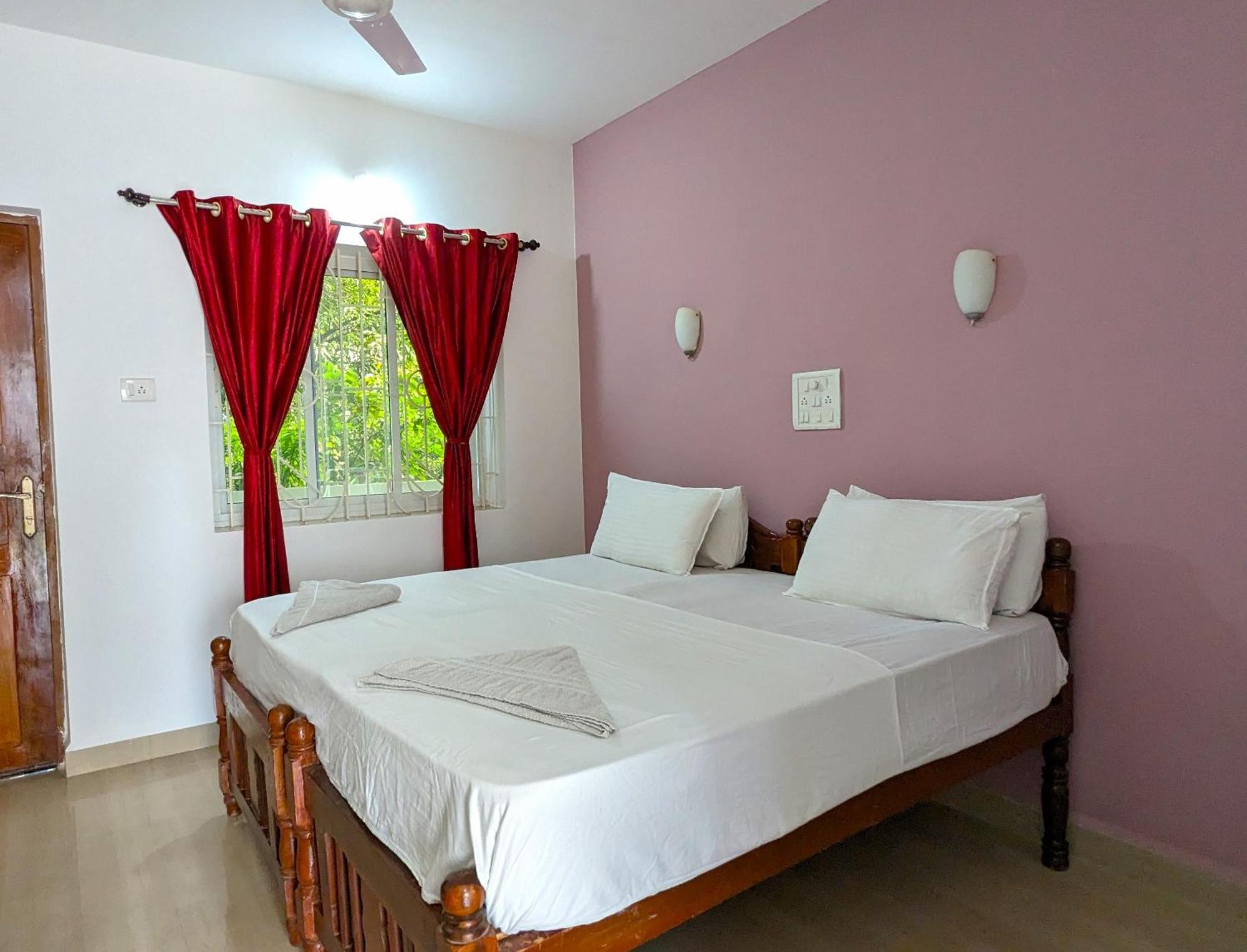 Santana Guest House Agonda Bagian luar foto